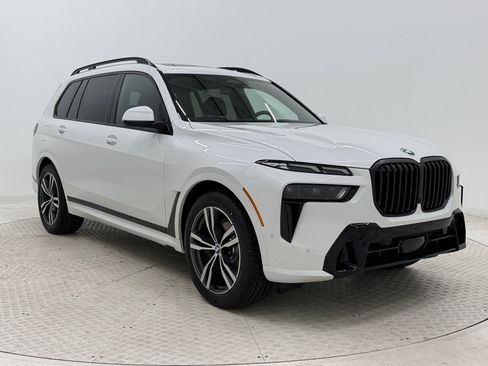 New 2026 BMW X7 xDrive40i image 7