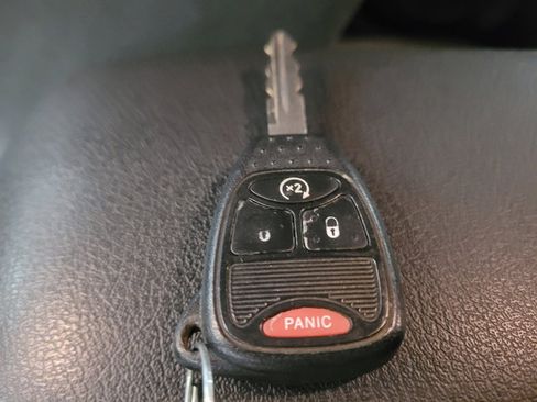 Used 2017 Jeep Patriot Latitude FWD image 32
