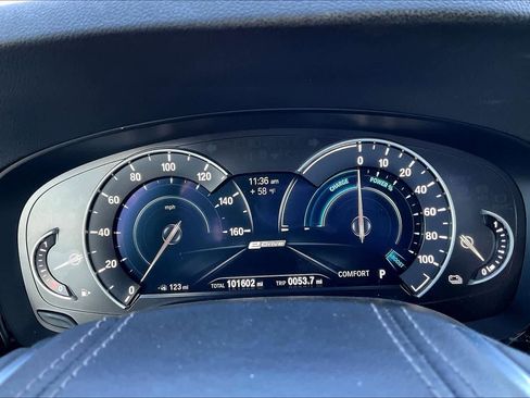 Used 2018 BMW 530e image 17