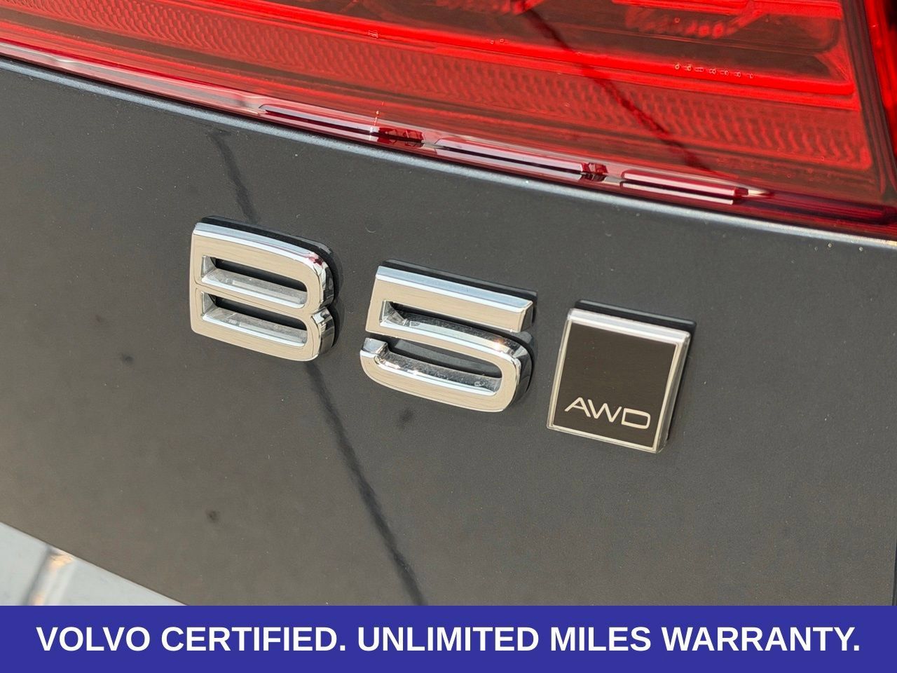 Certified 2024 Volvo XC60 B5 Core w/ Protection Package Premier AWD/4WD image 11