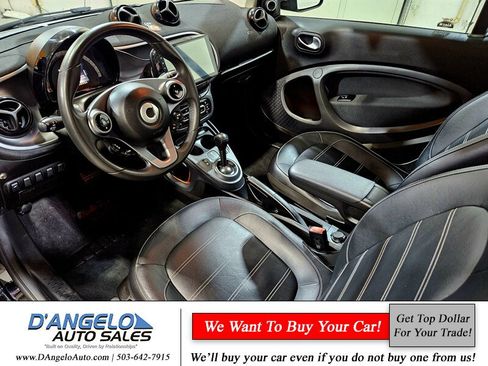 Used 2017 smart fortwo Prime image 18