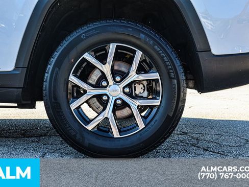 Used 2024 Jeep Grand Cherokee Limited AWD/4WD image 18