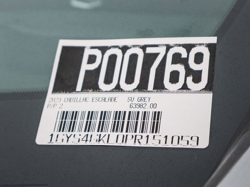 Used 2023 Cadillac Escalade Sport Platinum w/ LPO, ONYX Package image 40