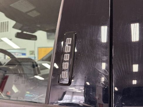 Used 2022 Ford F250 Lariat w/ Black Appearance Package image 65