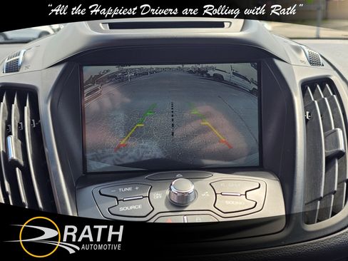 Used 2016 Ford Escape SE w/ Equipment Group 201A AWD/4WD image 16