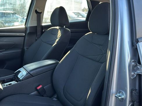 Used 2022 Hyundai Tucson SE image 10