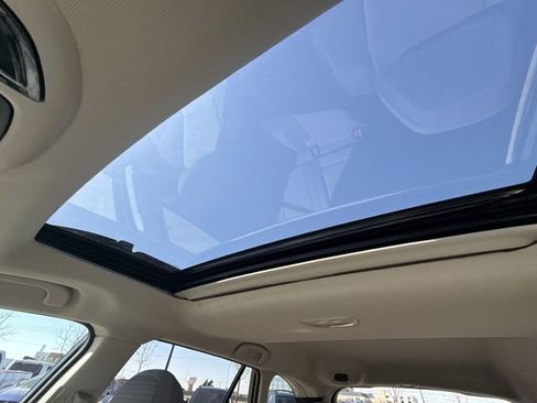 Certified 2025 Subaru Outback Premium image 22