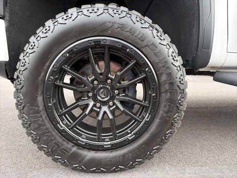 Used 2020 GMC Sierra 1500 AT4 w/ AT4 Premium Package image 15