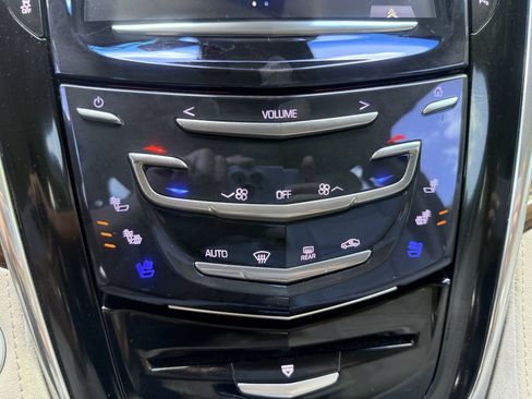 Used 2017 Cadillac Escalade Premium Luxury AWD/4WD image 30