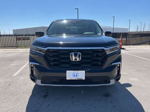 Certified 2025 Honda Pilot EX-L image 2