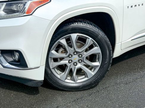 Used 2020 Chevrolet Traverse Premier AWD/4WD image 11