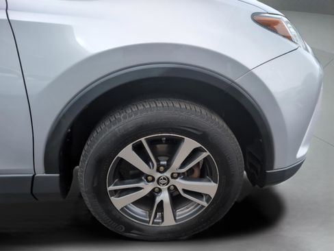 Used 2016 Toyota RAV4 XLE image 11