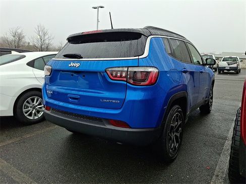 Used 2026 Jeep Compass Limited image 7