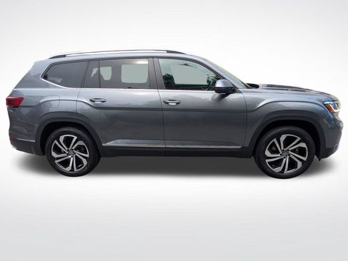 Used 2022 Volkswagen Atlas SEL AWD/4WD image 2