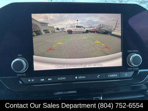 Used 2022 Nissan Pathfinder SV w/ SV Black Package image 20