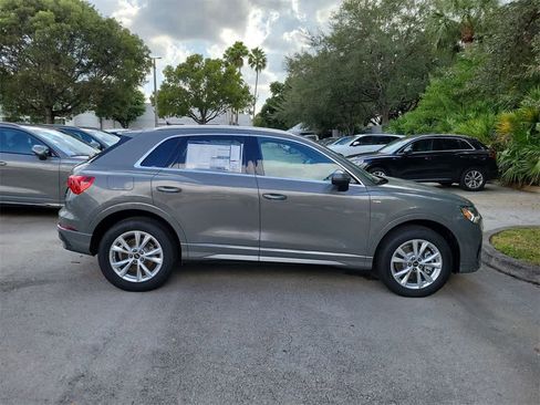 New 2025 Audi Q3 2.0T Premium image 9