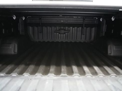 Used 2022 Chevrolet Silverado 1500 LT w/ Z71 Off-Road Package image 9