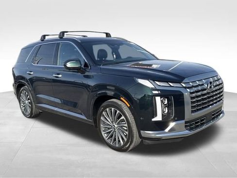 Used 2023 Hyundai Palisade Calligraphy image 7