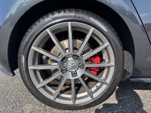 Used 2017 Volkswagen GTI Autobahn image 4