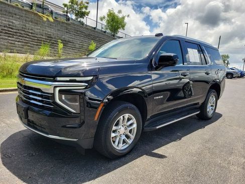 Used 2025 Chevrolet Tahoe LT AWD/4WD image 34