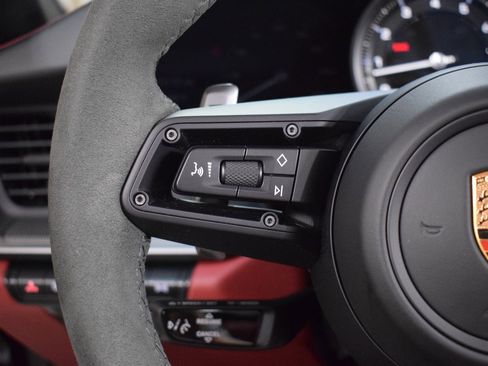 Used 2024 Porsche 911 Carrera 4S image 26