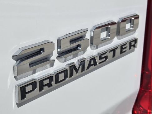 Used 2025 RAM ProMaster 2500 w/ U-Haul Equipment Group FWD image 10