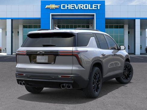 New 2026 Chevrolet Traverse LT w/ Midnight/Sport Edition FWD image 4