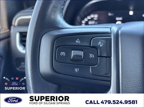 Used 2023 GMC Yukon SLT AWD/4WD image 32