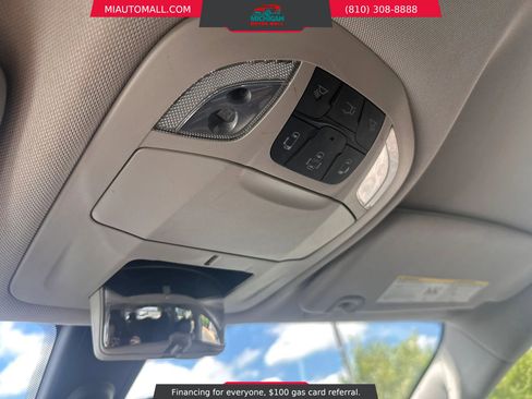 Used 2017 Chrysler Pacifica Touring-L Plus FWD image 16