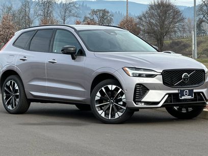 New 2026 Volvo XC60 B5 Plus w/ Climate Package