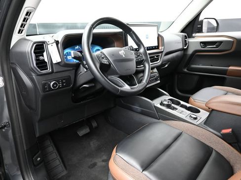 Used 2025 Ford Bronco Sport Outer Banks AWD/4WD image 16