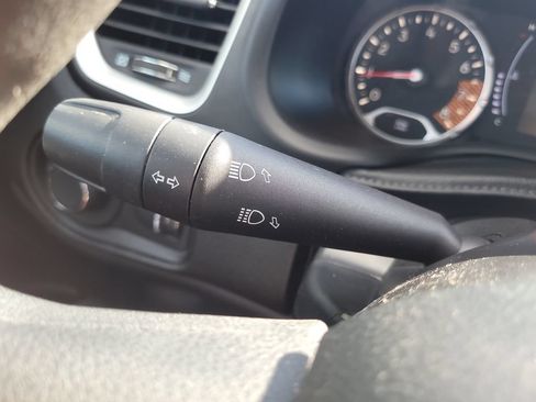 Used 2020 Jeep Renegade Sport w/ Sport Appearance Group FWD image 32