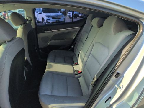 Used 2017 Hyundai Elantra SE w/ SE A/T Tech Package 03 image 26