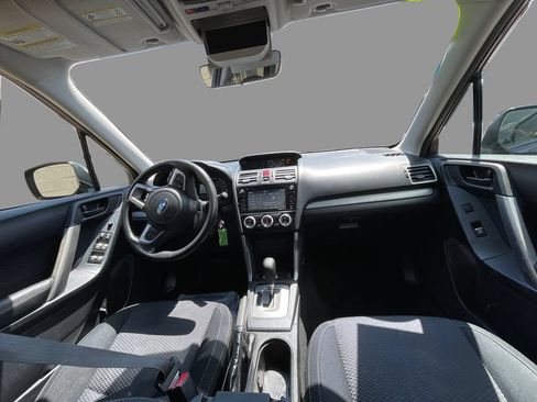 Used 2018 Subaru Forester 2.5i Premium w/ All-Weather Package AWD/4WD image 9