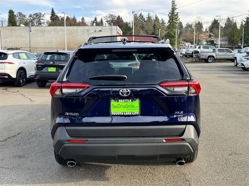 New 2025 Toyota RAV4 XLE image 6