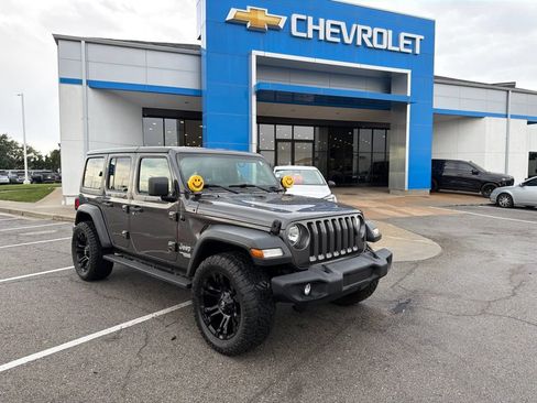 Used 2018 Jeep Wrangler Unlimited Sport S AWD/4WD image 1