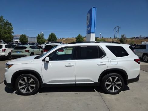 Certified 2023 Honda Pilot Elite image 8