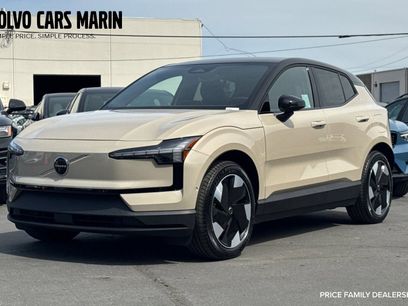 New 2026 Volvo EX30 Ultra w/ Climate Package