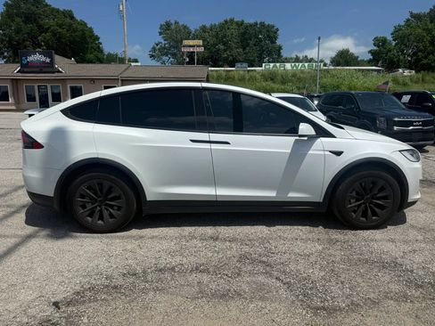Used 2021 Tesla Model X Long Range AWD/4WD image 2