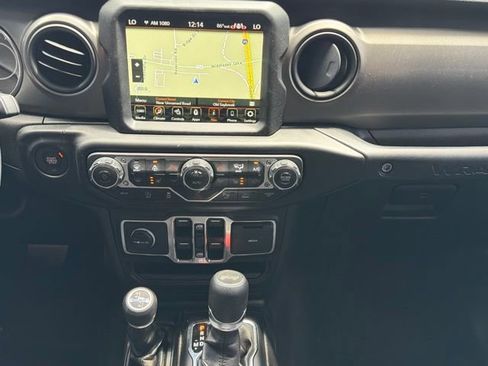 Used 2023 Jeep Wrangler Unlimited Sport AWD/4WD image 22