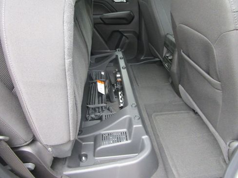 New 2026 GMC Canyon Elevation RWD image 17