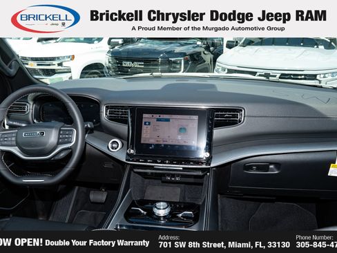 Used 2025 Jeep Wagoneer Series II w/ Convenience Group I AWD/4WD image 25