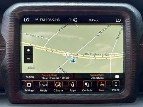 Used 2018 Jeep Wrangler Unlimited Sahara image 34