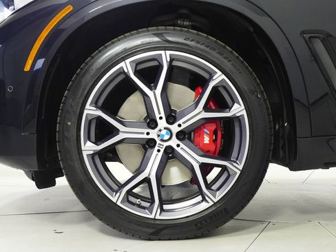 Certified 2023 BMW X5 xDrive40i w/ M Sport Package image 5