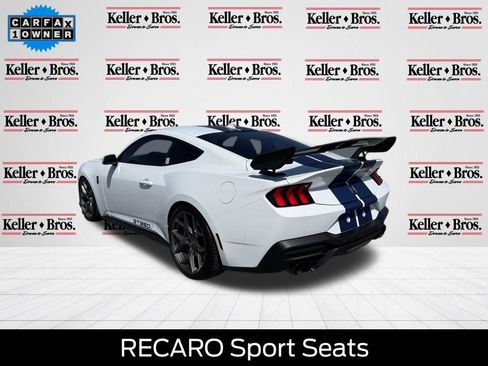 Used 2025 Ford Mustang GT Premium w/ GT Performance Package RWD image 5