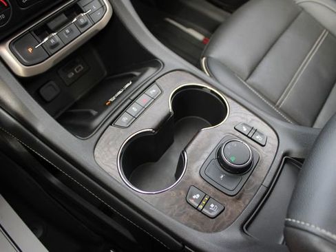 Used 2023 GMC Acadia Denali w/ Denali Technology Package AWD/4WD image 21