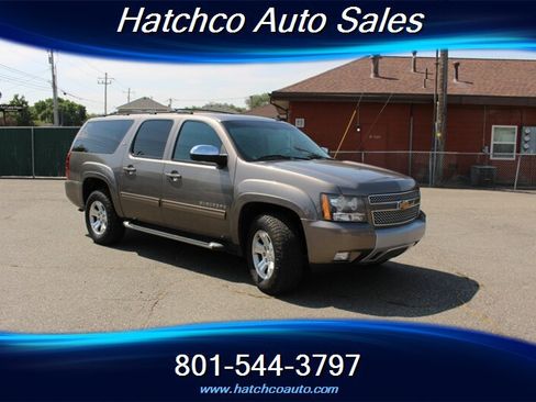 Used 2012 Chevrolet Suburban LT AWD/4WD image 7