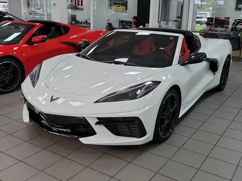 Used 2023 Chevrolet Corvette Stingray Coupe w/ 1LT RWD image 5