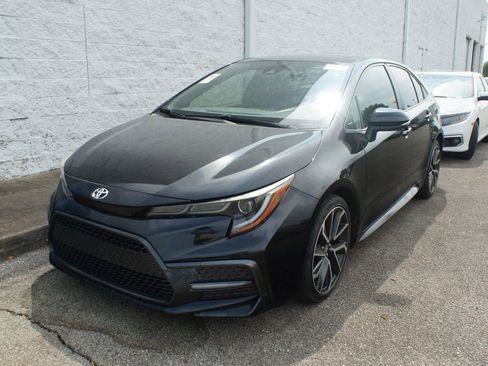 Used 2020 Toyota Corolla XSE FWD image 5