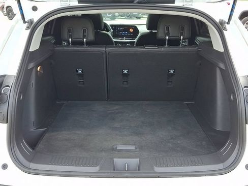 Used 2025 Chevrolet Trax ACTIV w/ Sunroof Package FWD image 32